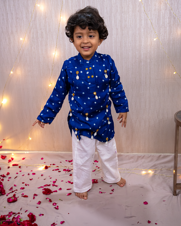 Neel Tara Set – Mirror Pop & Chinos Charm